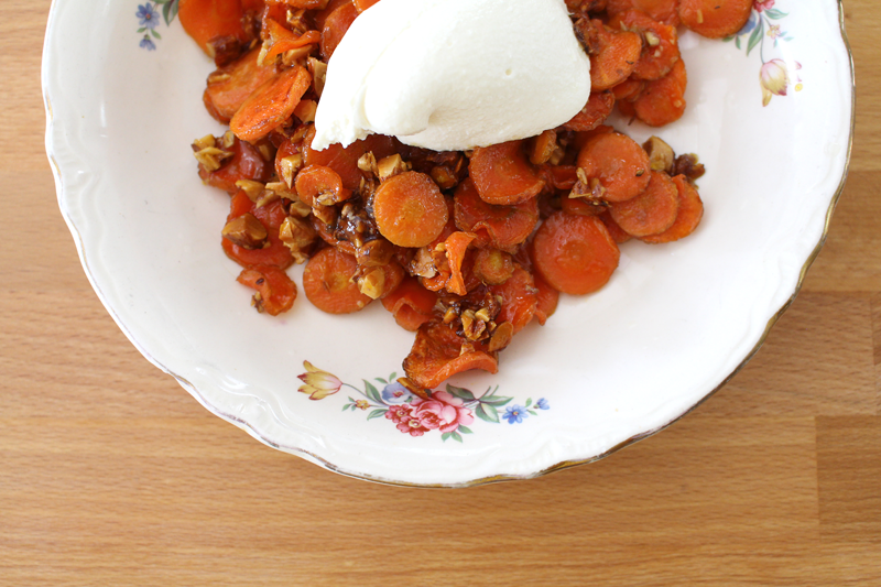 Roasted Carrots with Honey and Almonds